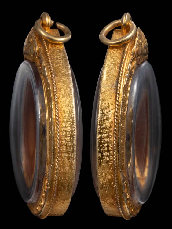 เหรียญหลวงปู่ทิม วัดแม่น้ำคู้ เนื้อทองแดงกะไหล่ทองลงยากรรมการ พร้อมเลี่ยมทอง-1