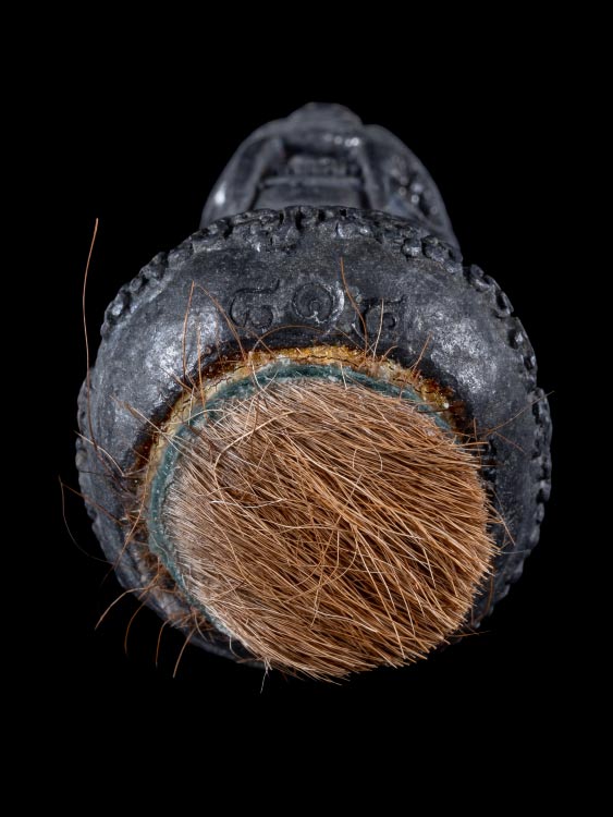 พยัคฆ์เขี้ยวดาบ หลวงปู่กาหลง เขี้ยวแก้ว-1