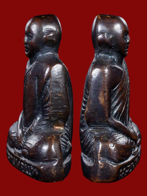 รูปเหมือนปั๊มหลวงพ่อแพ รุ่นแรก เนื้อทองแดงรมดำ นิยม-1