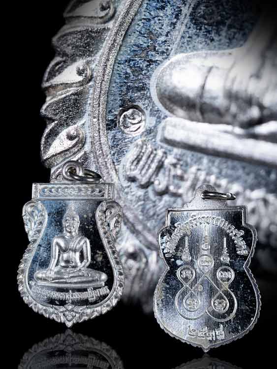 เหรียญพระพุทธมหาสุวรรณปฏิมากร หลวงพ่อทองคำ วัดไตรมิตรฯ เนื้อเงิน ปี2538-1