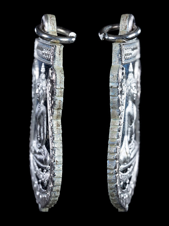 เหรียญพระพุทธมหาสุวรรณปฏิมากร หลวงพ่อทองคำ วัดไตรมิตรฯ เนื้อเงิน ปี2538-1