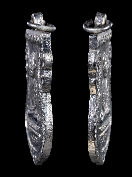 เหรียญหลวงปู่ทวด รุ่นประสบการณ์ใต้ร่มเย็น ปี26-1