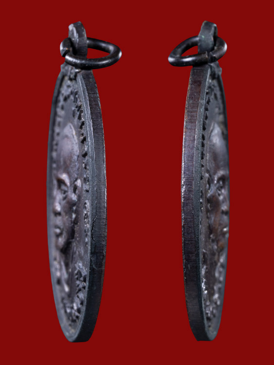 เหรียญพระสมเด็จโต วัดใหม่บางขุนพรม ปี17 สภาพสวย พร้อมกล่องเดิม-1