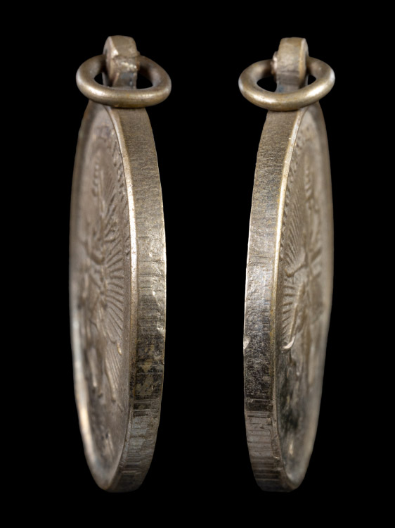 เหรียญเผด็จศึกสมเด็จพระนเรศวรฯ เนื้ออัลปาก้า ปี07-1